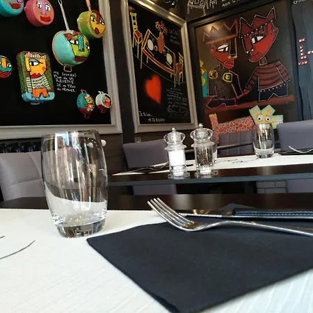 Relais Lorraine Alsace Pere & Fils 호텔 3*