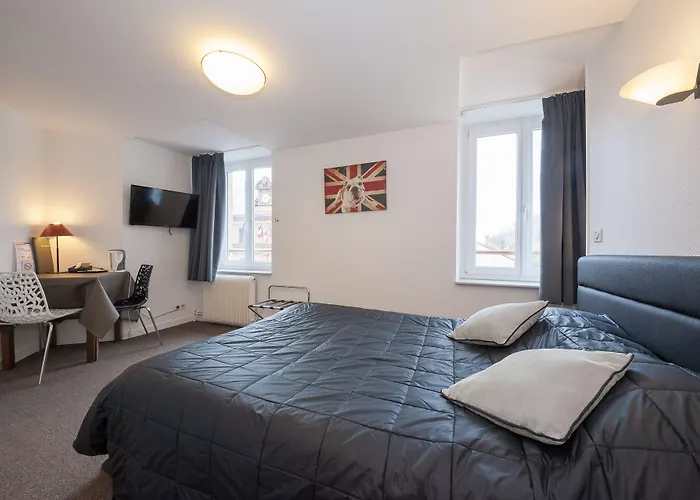 瑞莱斯佩尔和菲斯阿尔萨斯洛林酒店 Raon-lʼÉtape